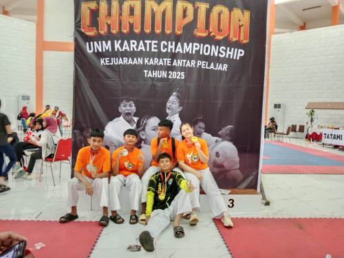 Prestasi Gemilang Siswa-Siswi SMA Frater Makassar di Ajang UNM Karate Championship 2025