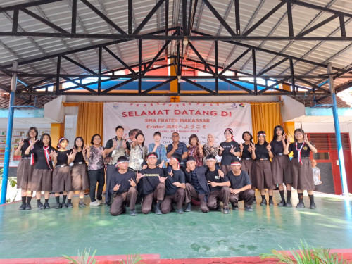 SMA Frater Makassar Sambut Hangat Asisten Guru Bahasa Jepang, Ms. Ensaka Fumi