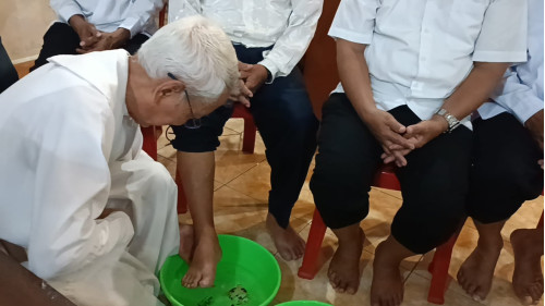 Perayaan Misa Malam Kamis Putih di Kapel Kefrateran Taman Tunas: Menghayati Makna Pengorbanan Kristus